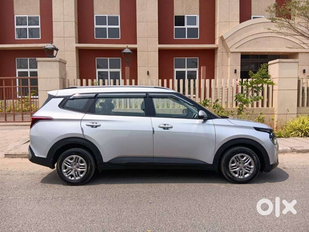 Kia Carens 1.5 Prestige 7 Str, 2023, Petrol