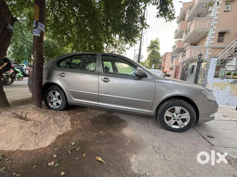 Skoda Laura 2011 Petrol 37000 Km Driven