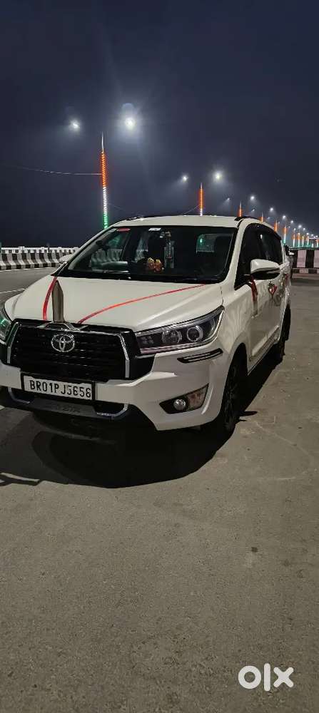Toyota Innova Hycross 2018