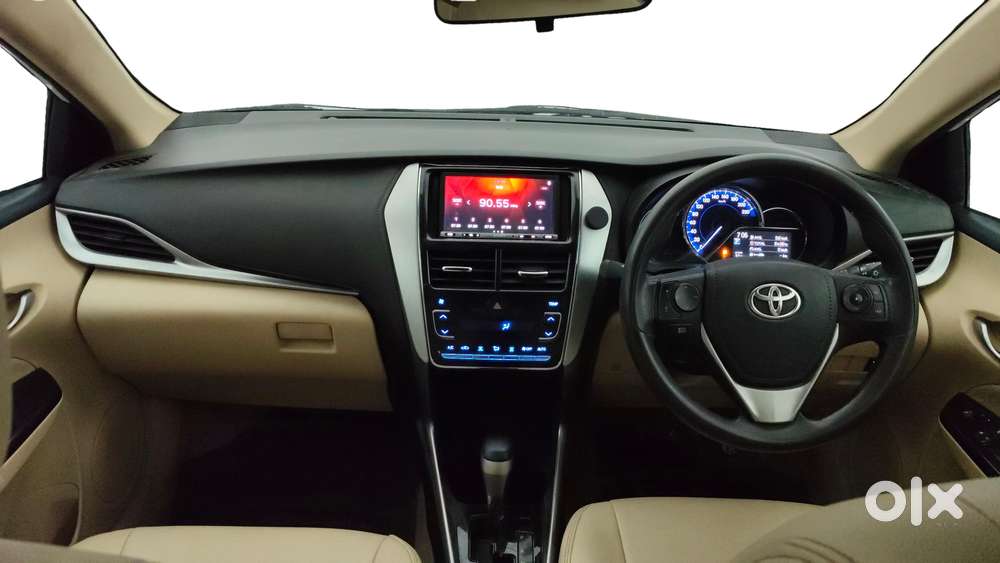 Toyota Yaris G Cvt, 2020, Petrol