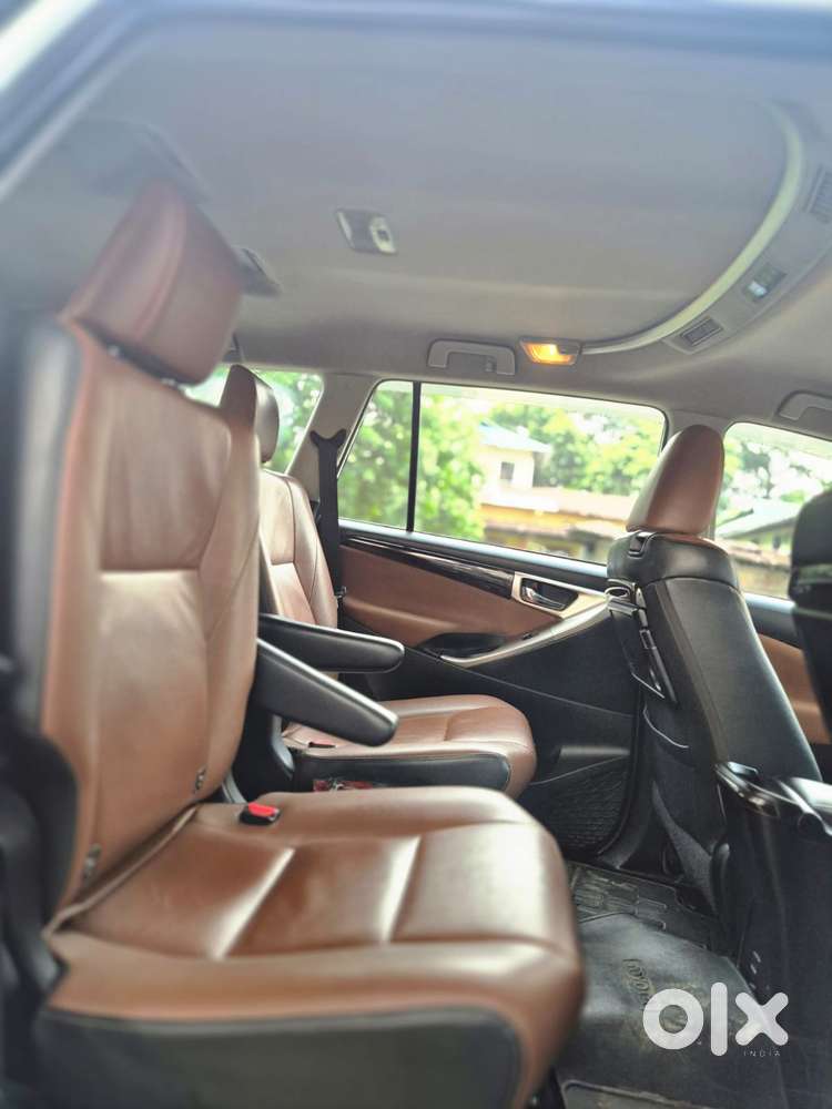 Toyota Innova Crysta 2.8z Automatic, 2019, Diesel