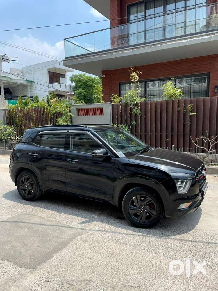 Hyundai Creta Petrol Sunroof 8/2023 S+ Knight Edition