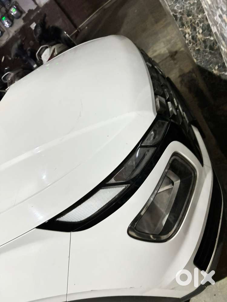 Hyundai Venue Petrol Manual 2024