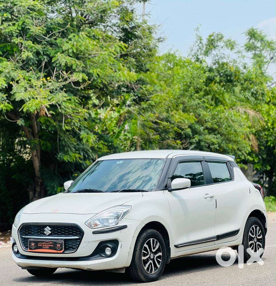 Maruti Suzuki Swift Vxi + Manual, 2021, Petrol