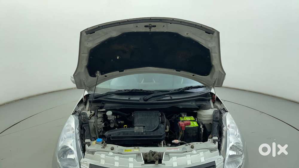 Maruti Suzuki Swift Vvt Vxi, 2016, Petrol