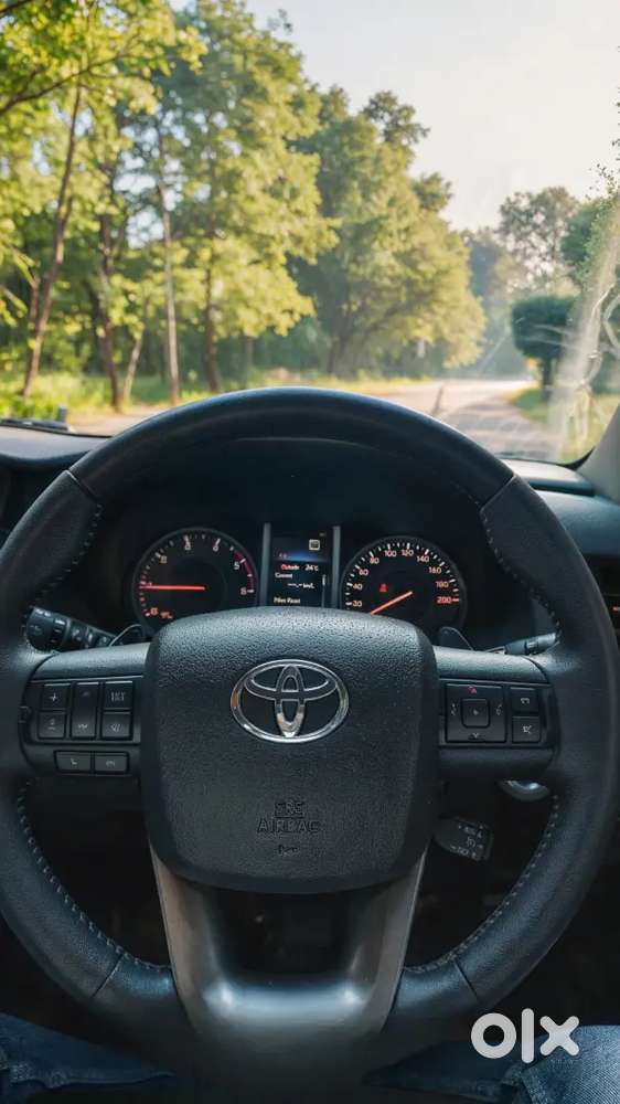 Toyota Fortuner 2023 Diesel  Autoamatic At  4x4 Low Km  Vehicle