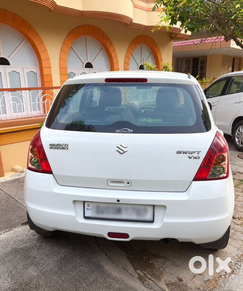 Maruti Suzuki Swift 2010