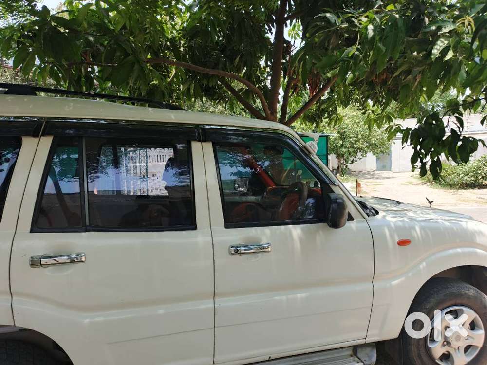 Mahindra Scorpio Ex-1270 2013