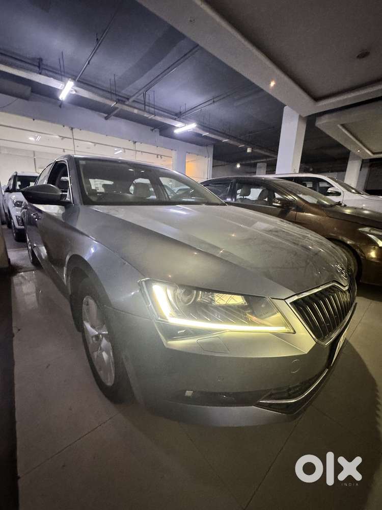 Skoda Superb Lk 1.8 Tsi At, 2018, Petrol