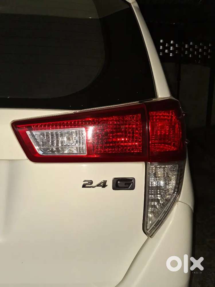 Toyota Innova Crysta 2017 Diesel 130000 Km Driven