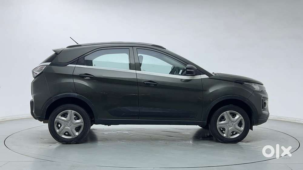 Tata Nexon 1.2 Revotron Xm, 2020, Petrol