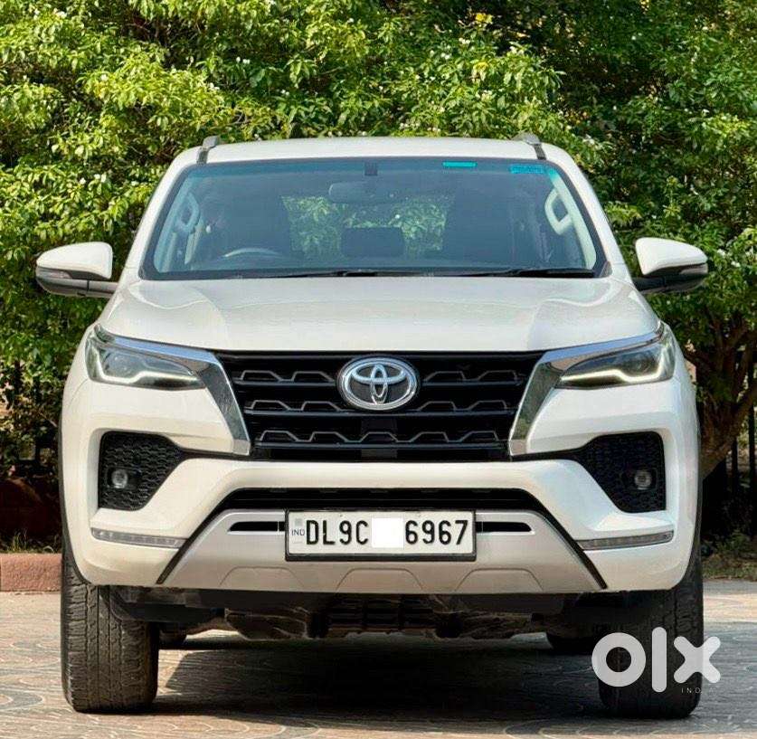 Toyota Fortuner 4x2 At 2.7 Petrol, 2022, Petrol