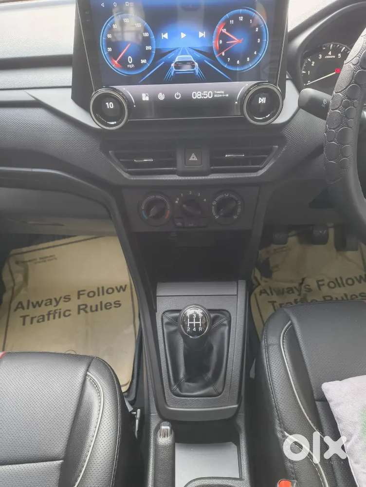 2024 Maruti Suzuki Brezza Lxi Petrol Manual  3955 Km  Single Owner