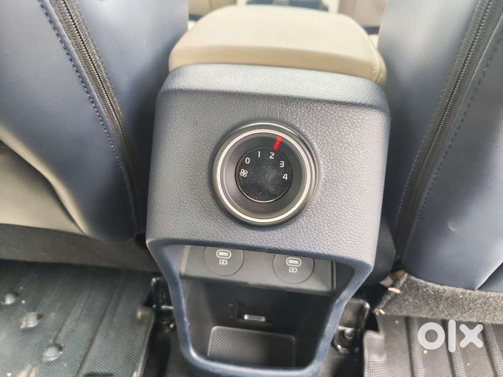 Kia Carens Clavis G 1.5 6mt, 2025, Petrol