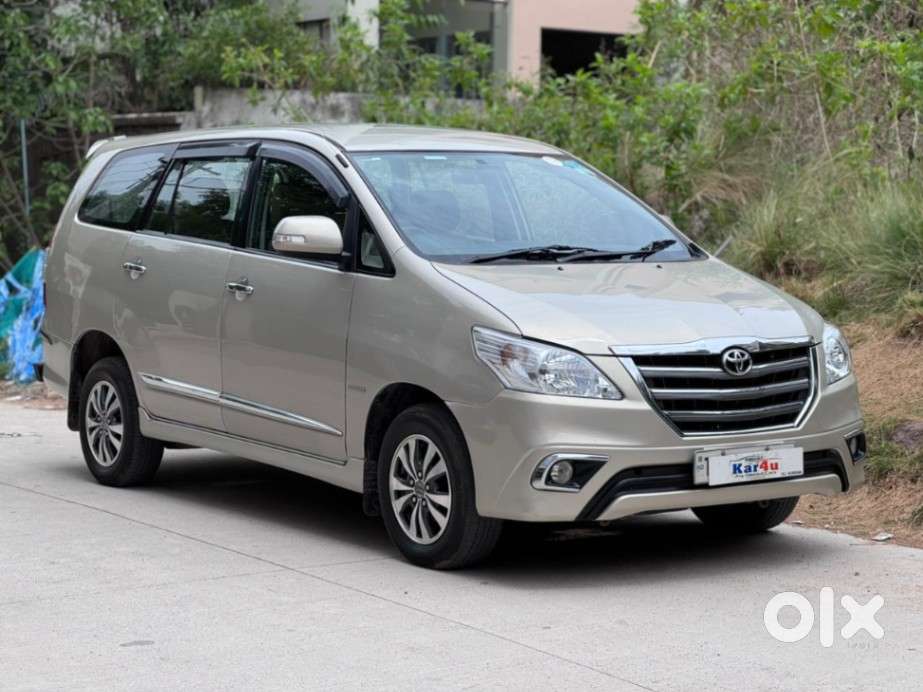 Toyota Innova 2.5 Vx 7 Seater Bs Iv, 2015, Diesel