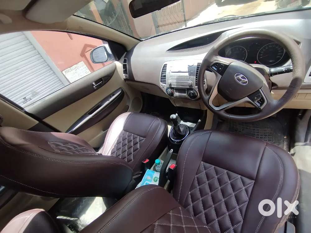 Hyundai I20 Sportz 2010 Petrol Owner Listing
