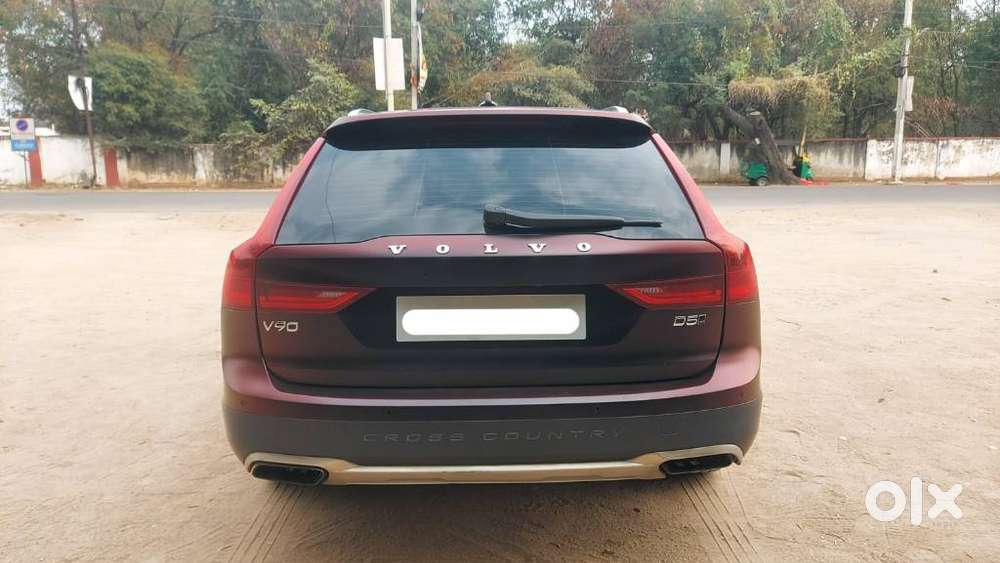 Volvo V90 Cross Country D5 Inscription, 2018, Diesel
