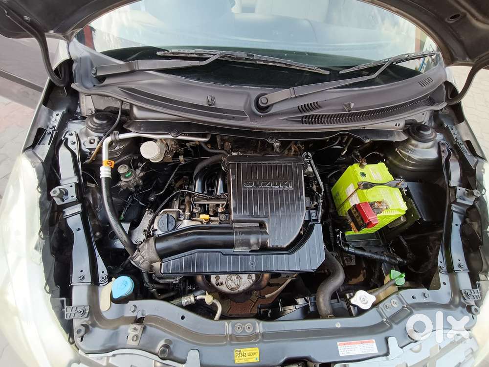 Maruti Suzuki Swift Dzire 1.2 Vxi Bsiv, 2014, Petrol