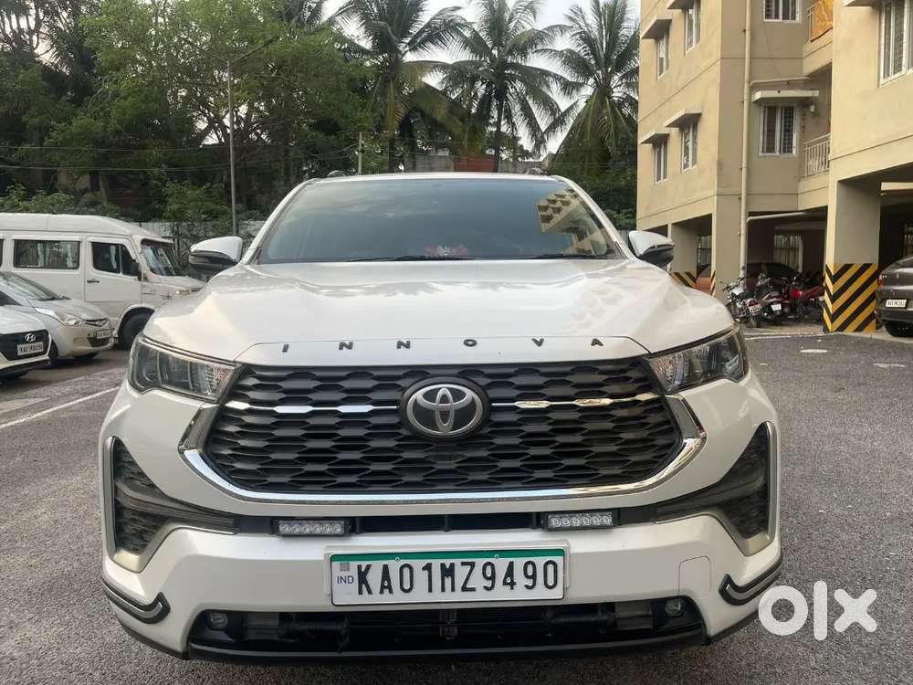 Toyota Innova Hycross 2023 Petrol 63500 Km Driven