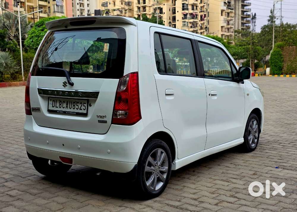 Maruti Suzuki Wagon R Stingray 1.0 Vxi Plus Amt, 2018, Cng & Hybrids