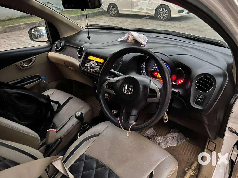 Honda Brio I V Tec