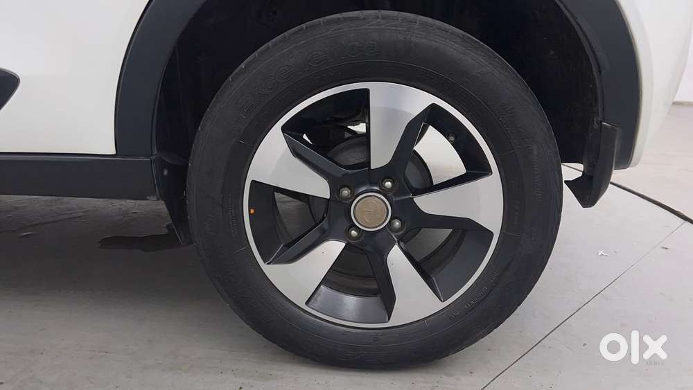 Tata Nexon 1.2 Revotron Xz Plus Dual Tone, 2019, Petrol