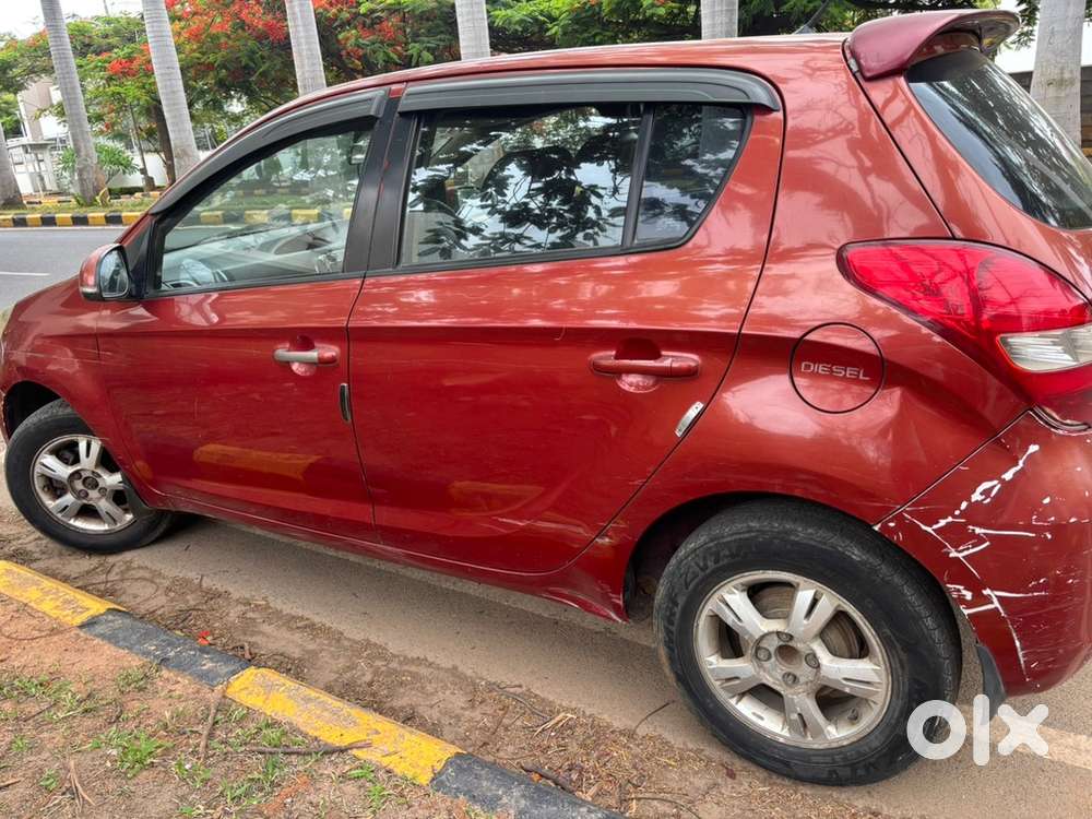 Hyundai I20 2012 184138 Km Driven