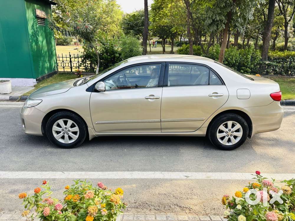 Toyota Corolla Altis 1.8 Sportz, 2012, Petrol
