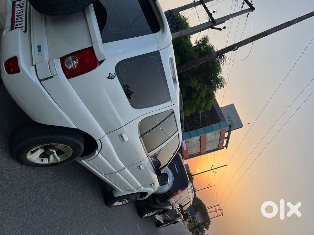 Tata Safari