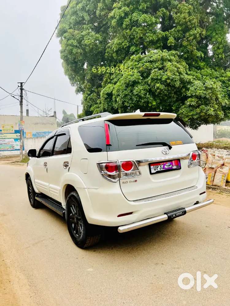 (urgent.sale) Fortuner Car 4x2 Mt 2014 Diesel Good Condition