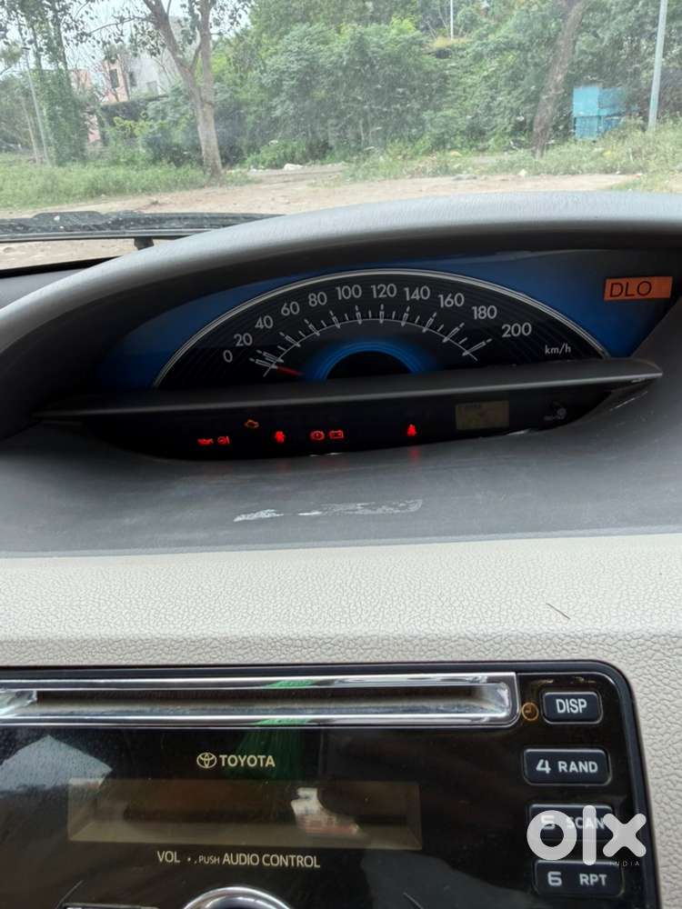 Toyota Etios Liva 2013