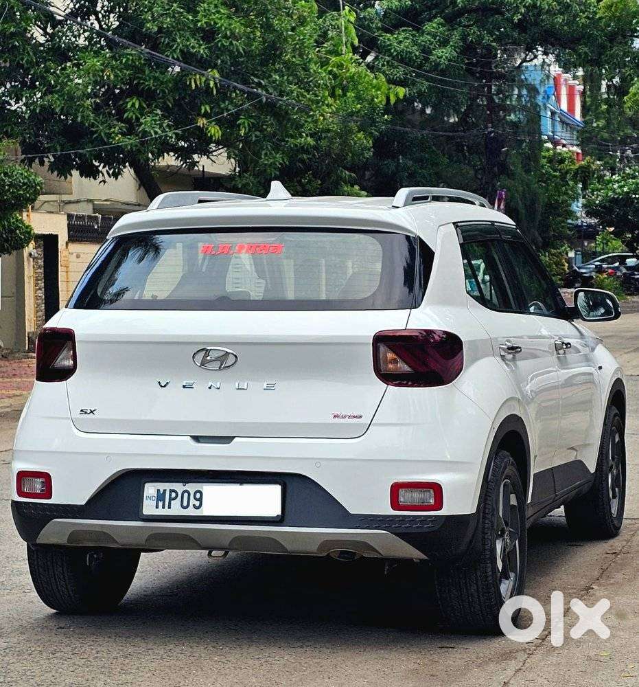 Hyundai Venue Sx+ At, 2021, Petrol