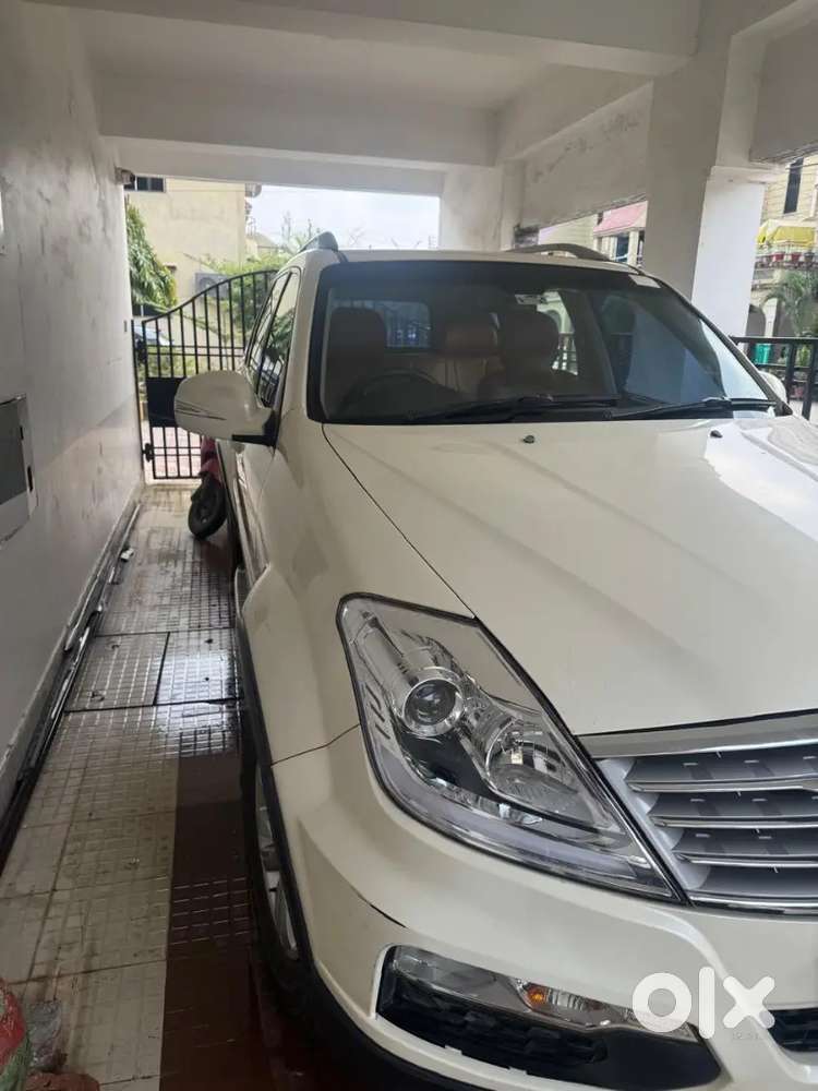 Ssangyong Rexton 2016 Diesel 65000 Km Driven