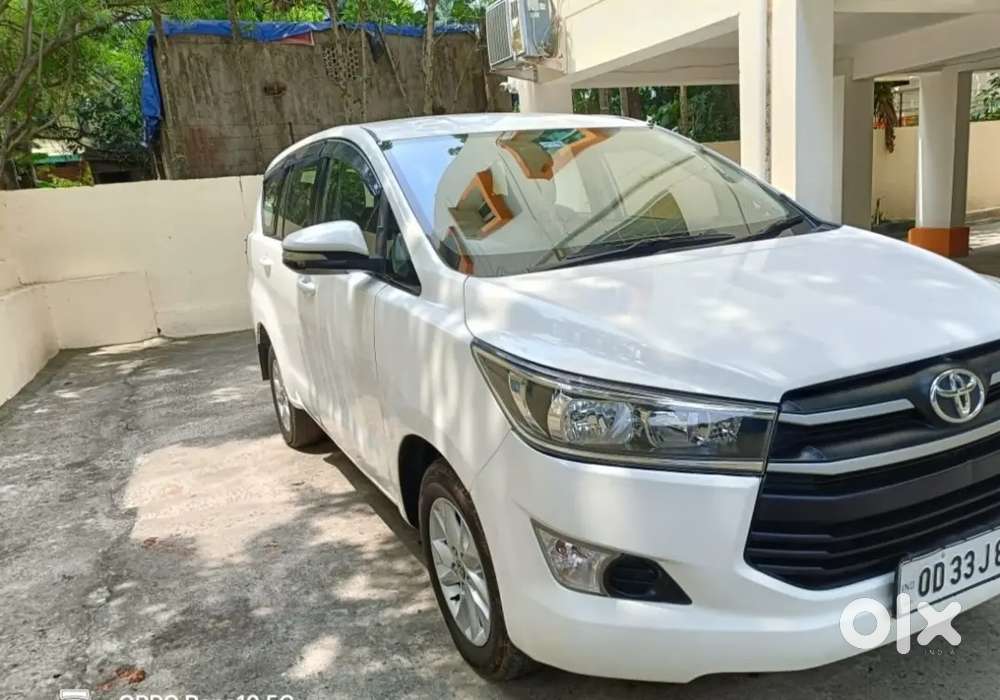 Toyota Innova Crysta 2016