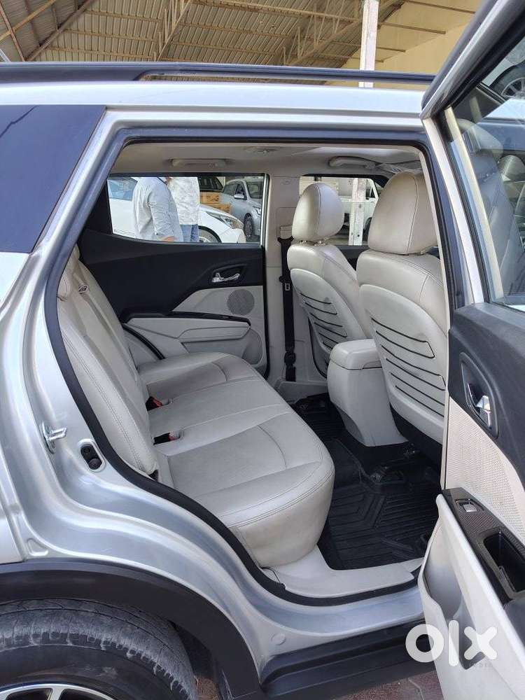 Mahindra Xuv300 W8 Option, 2023, Petrol