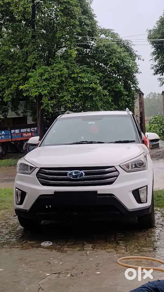 Hyundai Creta 1.6 Sx Petrol 2016/ ( 7 Seater Car Leni Hai )