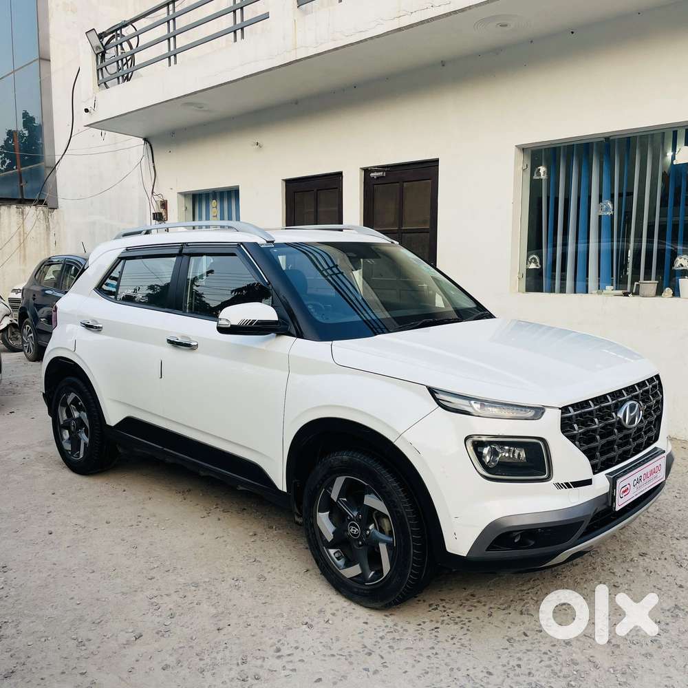 Hyundai Venue 1.0 Sx (o) Turbo Dct Dual Tone, 2020, Petrol