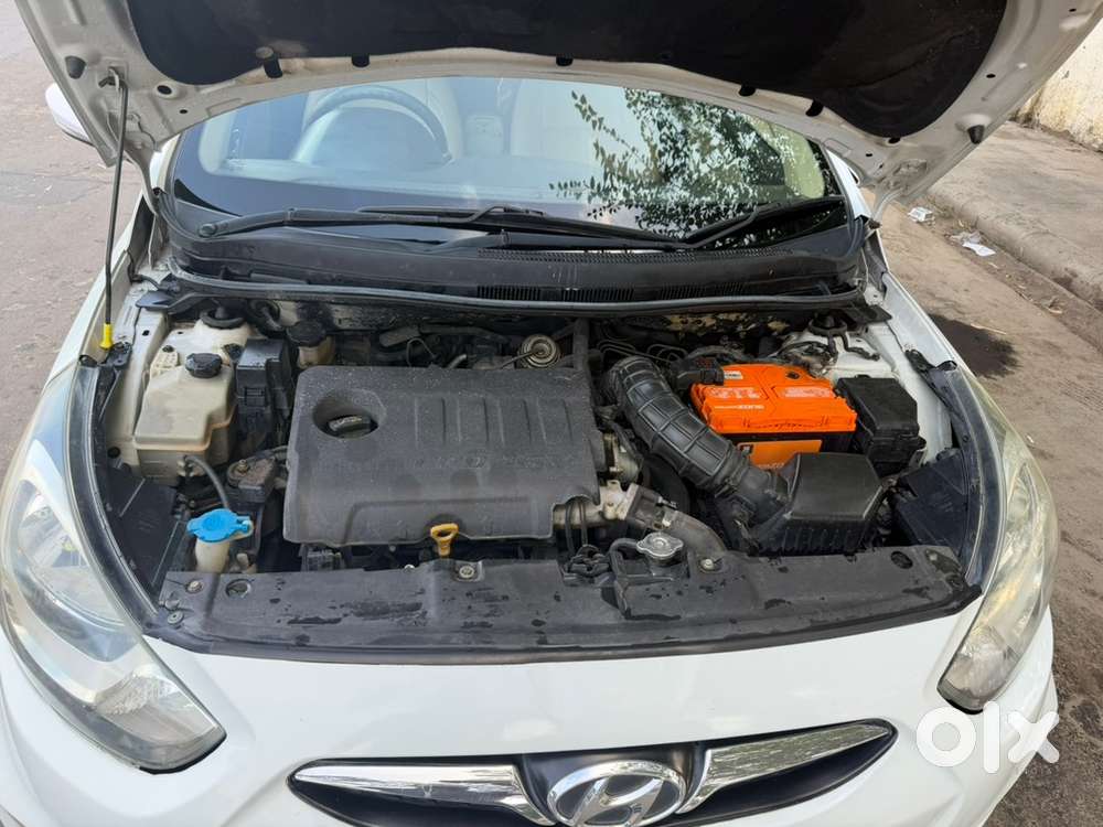 Hyundai Fluidic Verna 2012