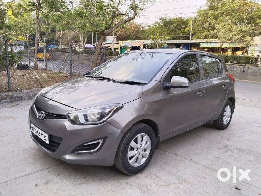 Hyundai I20 Sportz 1.2 Bs-iv, 2013, Petrol