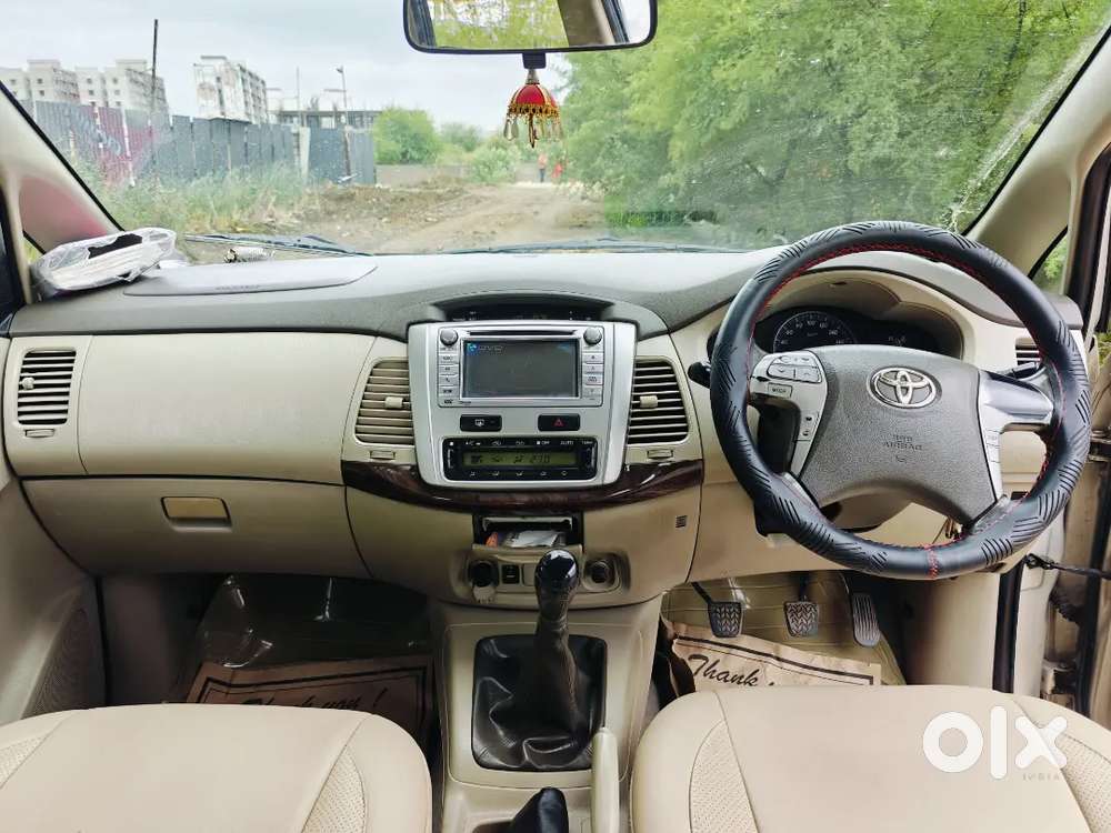 Toyota Innova 2.5 Vx 2012