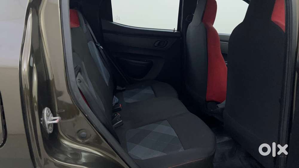 Renault Kwid 1.0 Rxt Optional, 2022, Petrol