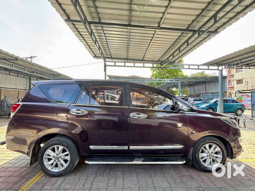 Toyota Innova Crysta 2.4 G Mt, 2019, Diesel