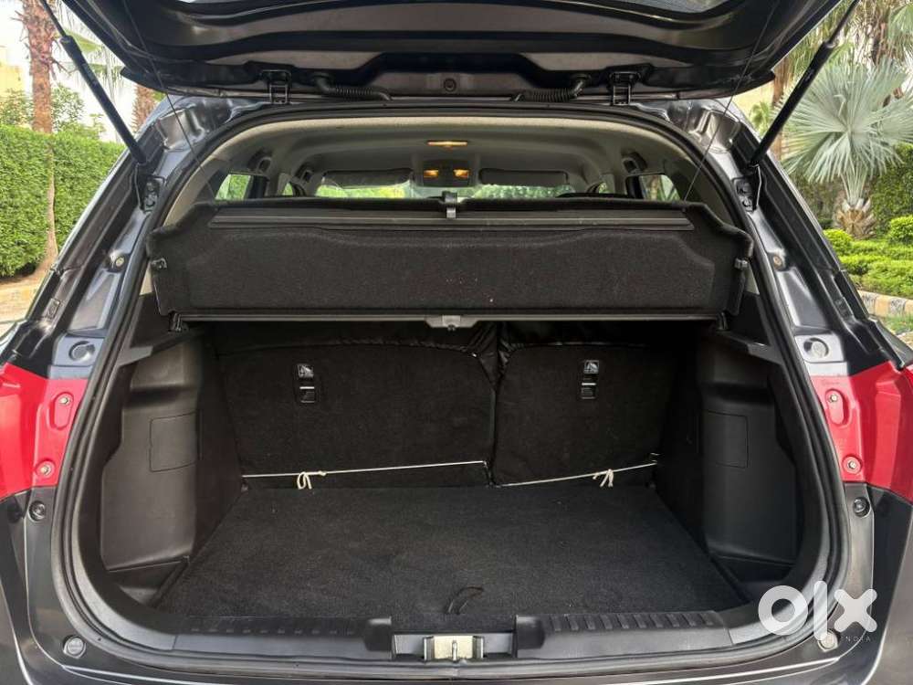 Maruti Suzuki Brezza 1.5 Zxi At Smart Hybrid, 2020, Petrol