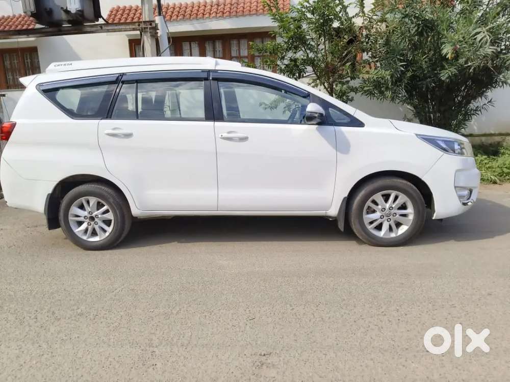 Toyota Innova Crysta 2017 Diesel 190000 Km Driven
