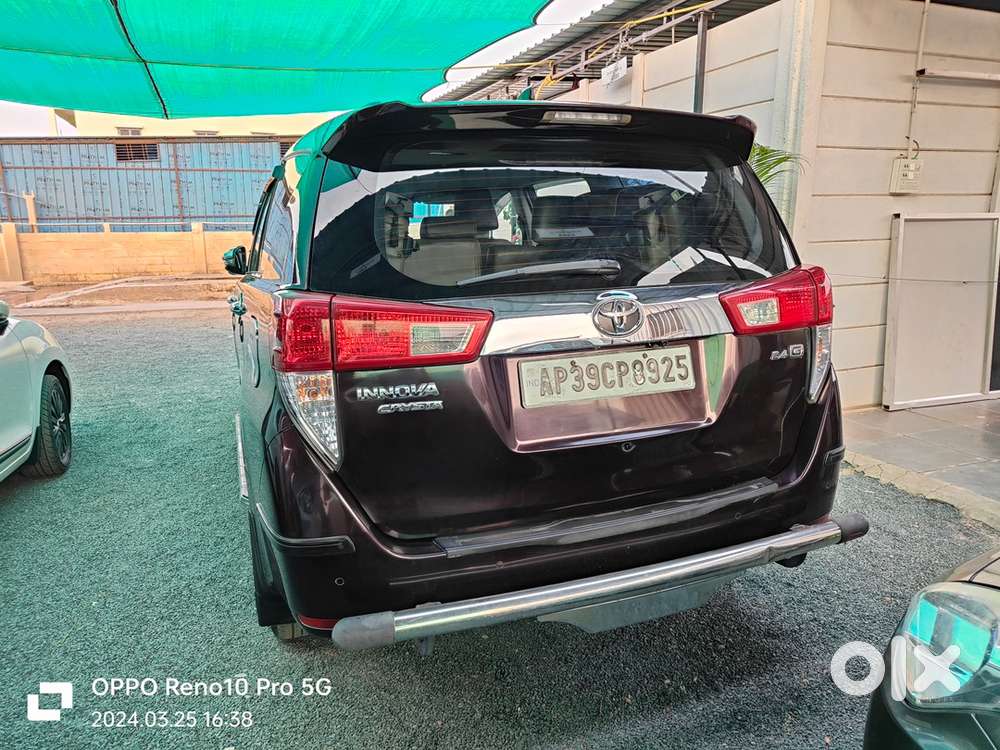2019 Toyota Innova Crysta