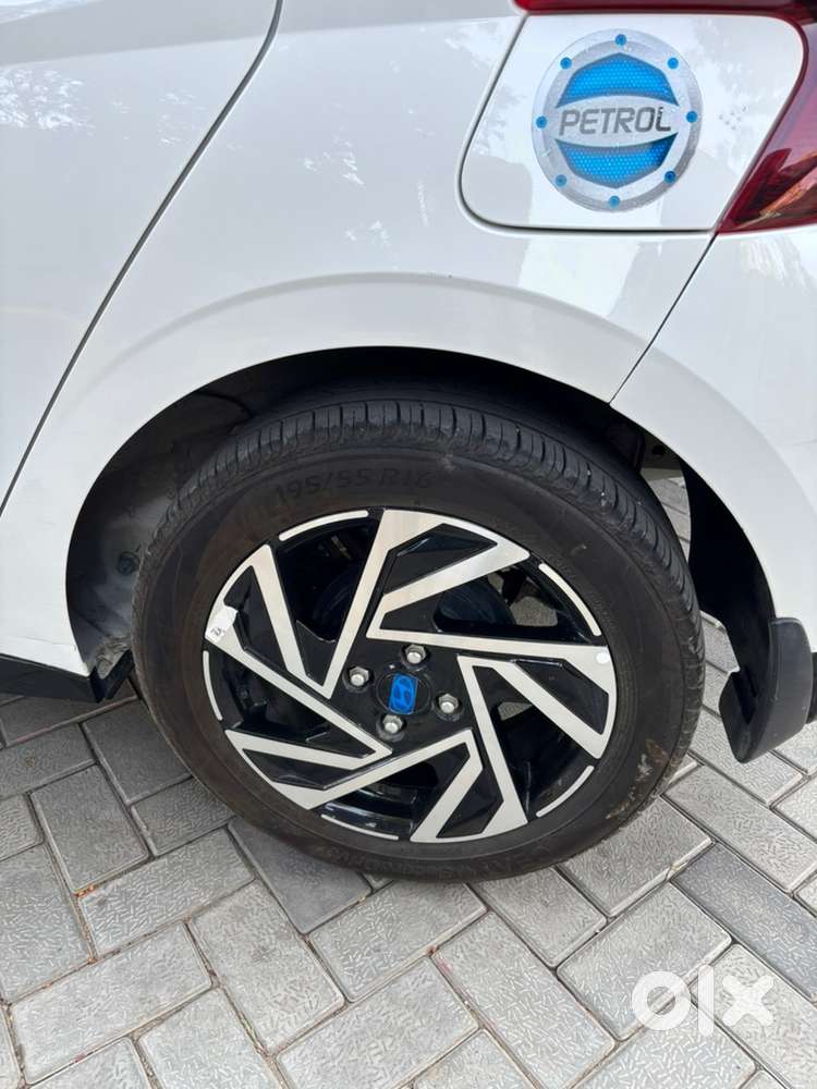 Hyundai Petrol Manual 2025