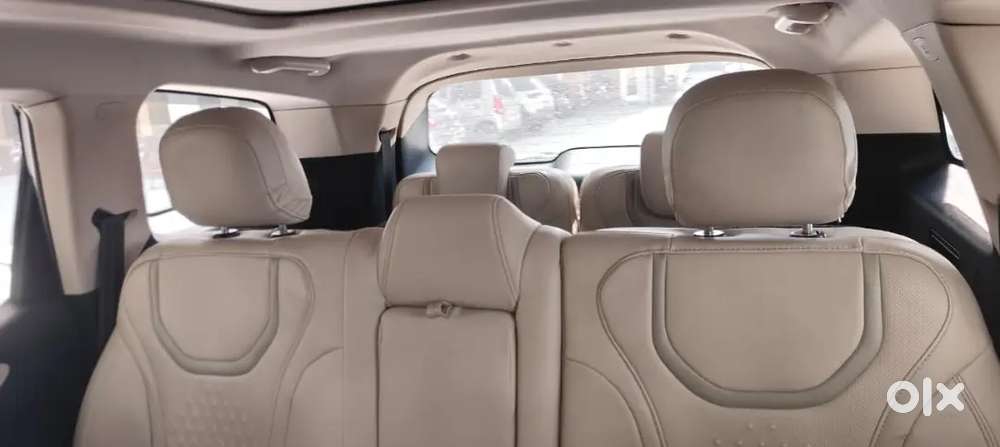 Mahindra Xuv700 Diesel At 7 2022 As A New