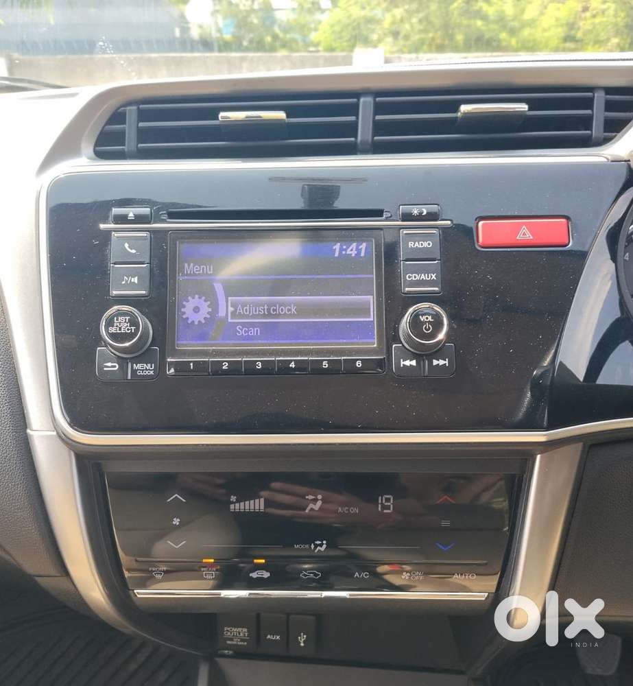 Honda City 1.5 V Mt, 2015, Petrol