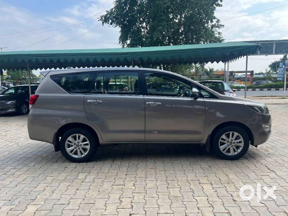 Toyota Innova Crysta 2.8 Zx At 7 Seater, 2019, Diesel