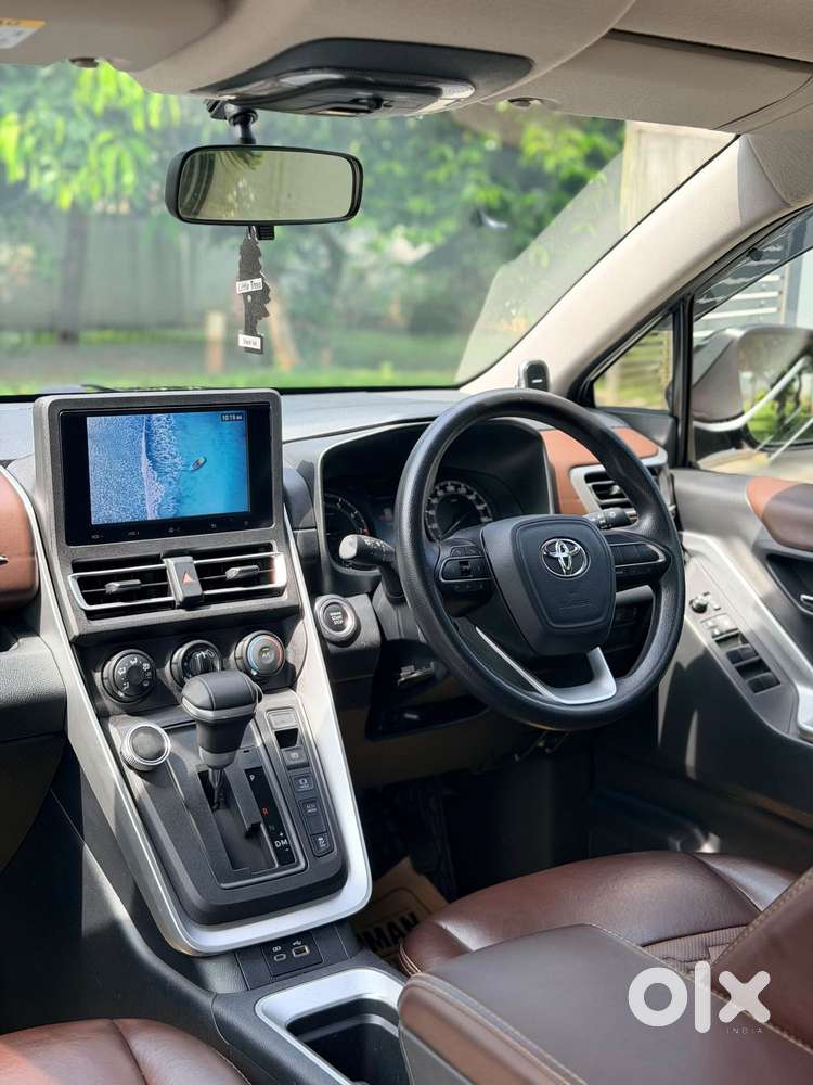 Toyota Innova Hycross 2.0 Gx 8 Str, 2024, Petrol